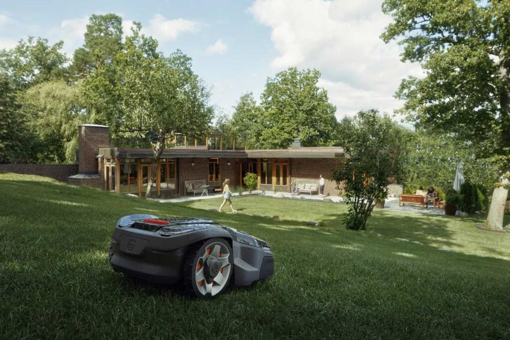 Welke grasrobot is het meest geschikt om de randjes te maaien?