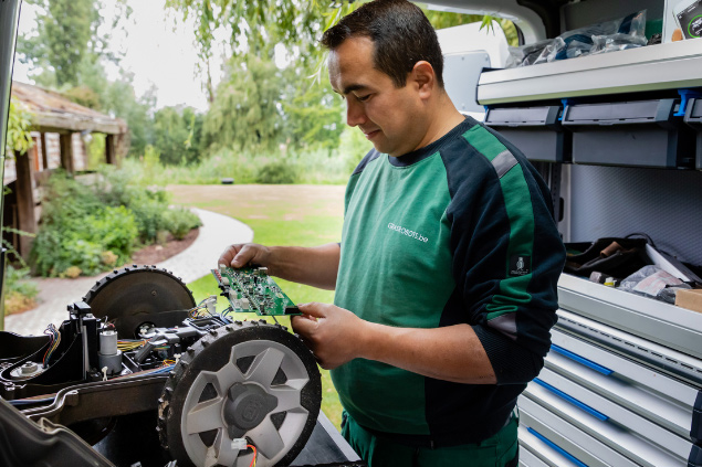 robotmaaier laten installeren door specialisten