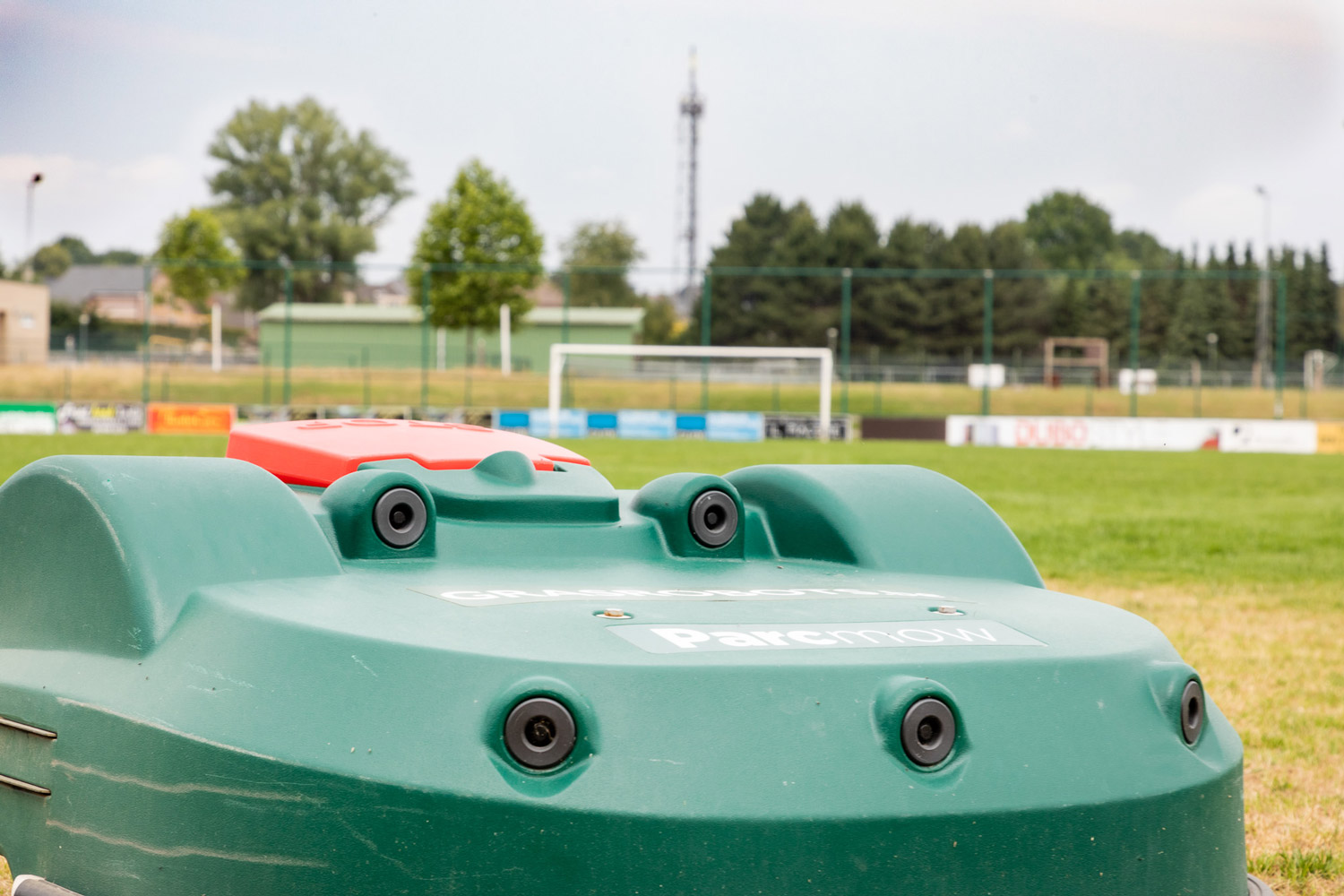 Voordelen-grote-robotmaaier